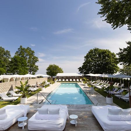 The Lakeside Prince Edward County Wellington Exterior photo